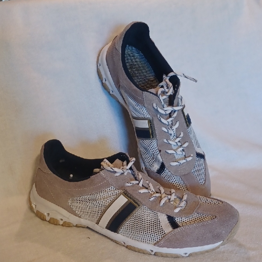 Men's Beige and White Casual Sneakers Mountrek Size 10